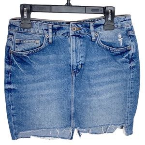 &Denim H&M rigid denim stepped fringe hem distressed mini skirt size 8